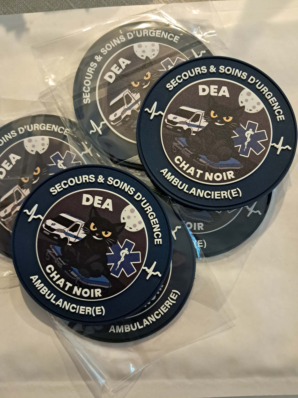 Ecusson chat noir - ambulancier - PVC